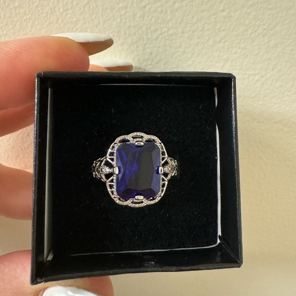Ring - Picture 5 of 5